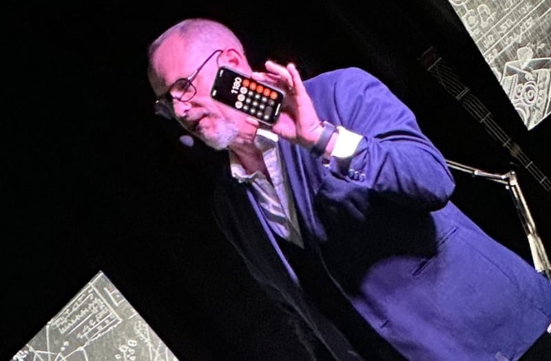 MAGIE RAPPROCHEE OU CLOSE-UP