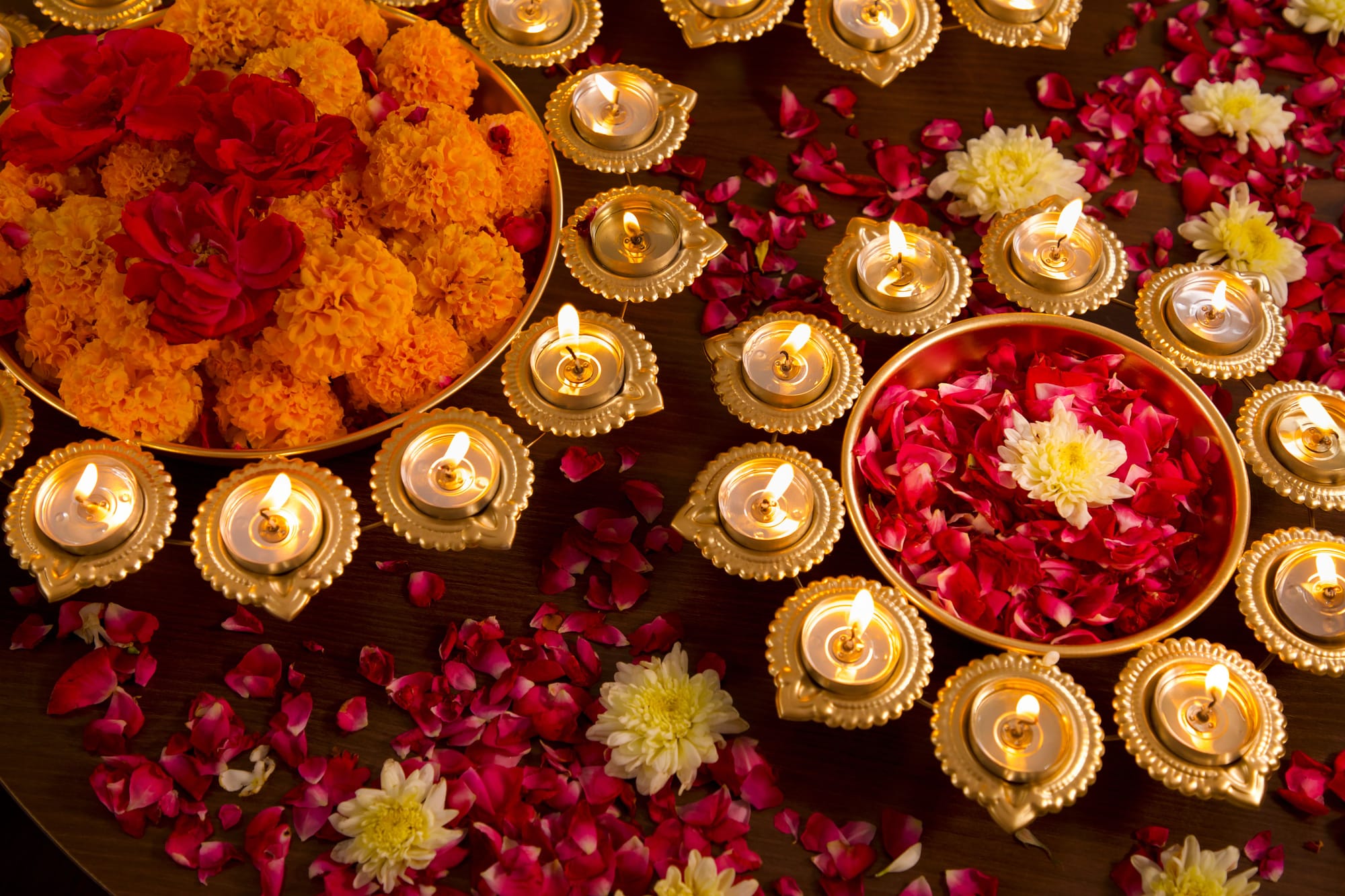 Acharya Dharmikshree shares timings for Diwali pujas this year (in Gujarati)