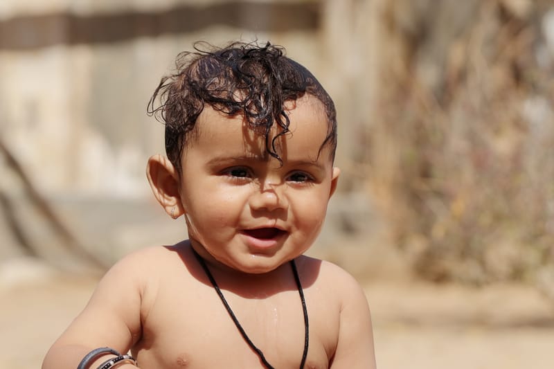 Acharya Dharmikshree helps you choose your Baby's name