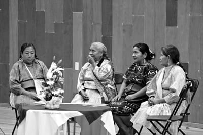 MUJERES EMPODERADAS image