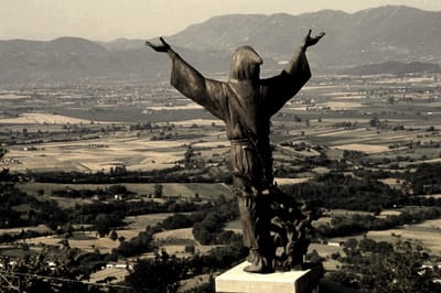 800年前：會規與馬槽