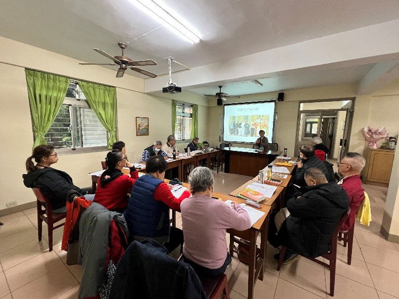 在共融的團體中度福音生活