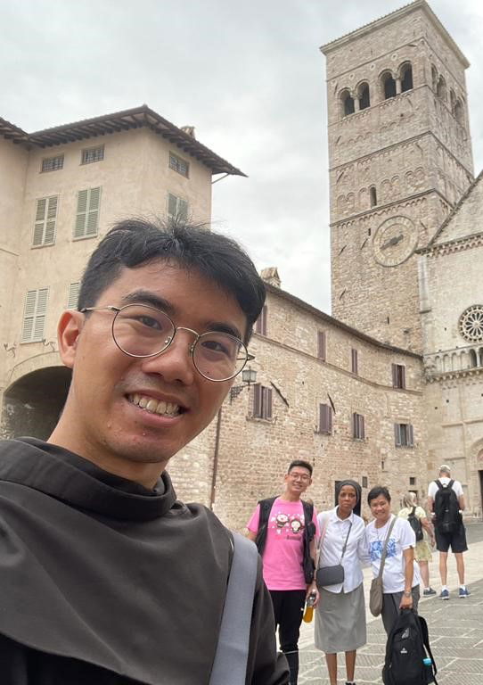 李皓朗兄弟：宣發隆重聖願