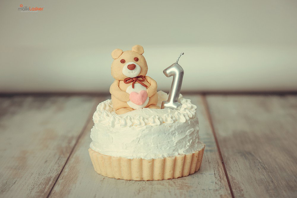 What an amazing age for photos! First birthday - how could you not, a celebration?! Recommended with cake.