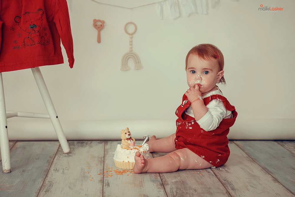 What an amazing age for photos! First birthday - how could you not, a celebration?! Recommended with cake.