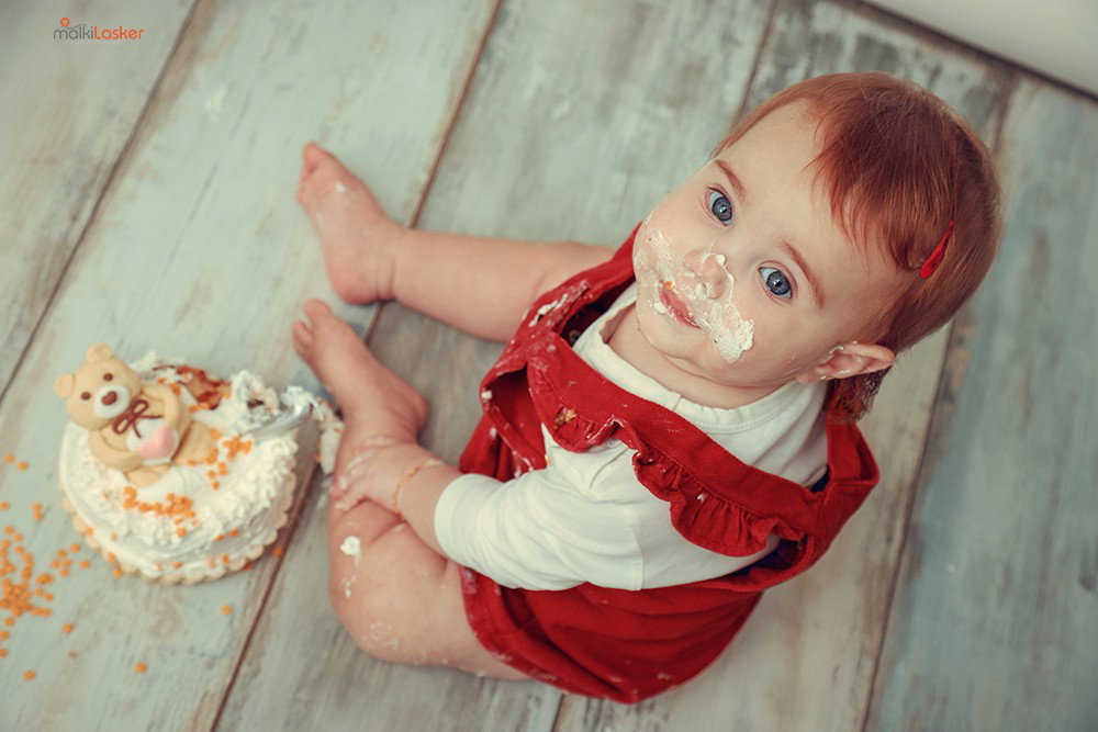 What an amazing age for photos! First birthday - how could you not, a celebration?! Recommended with cake.