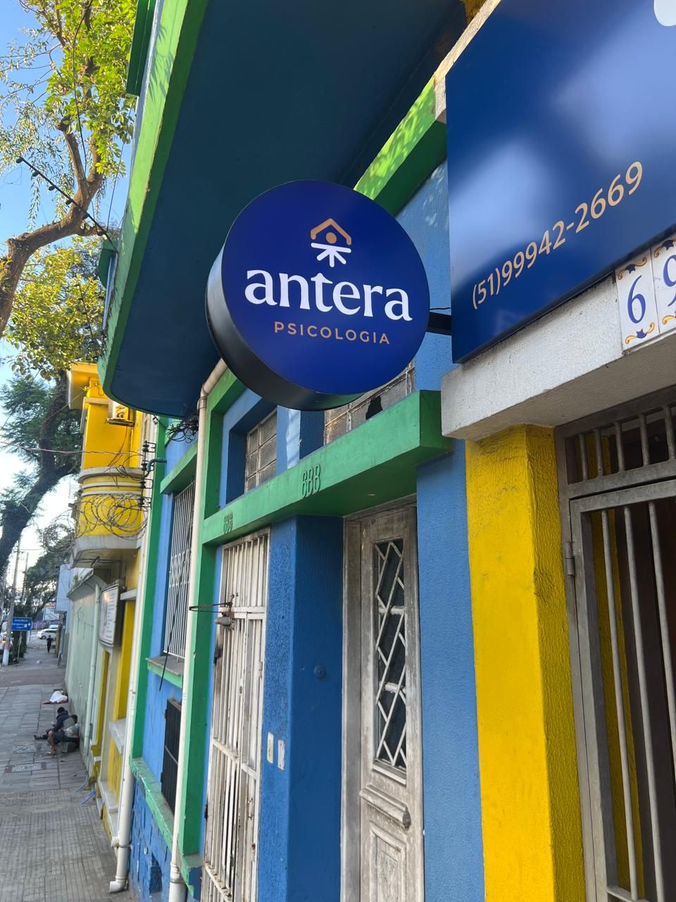 Luminoso perpendicular em ACM 3mm adesivado e retro iluminado com led