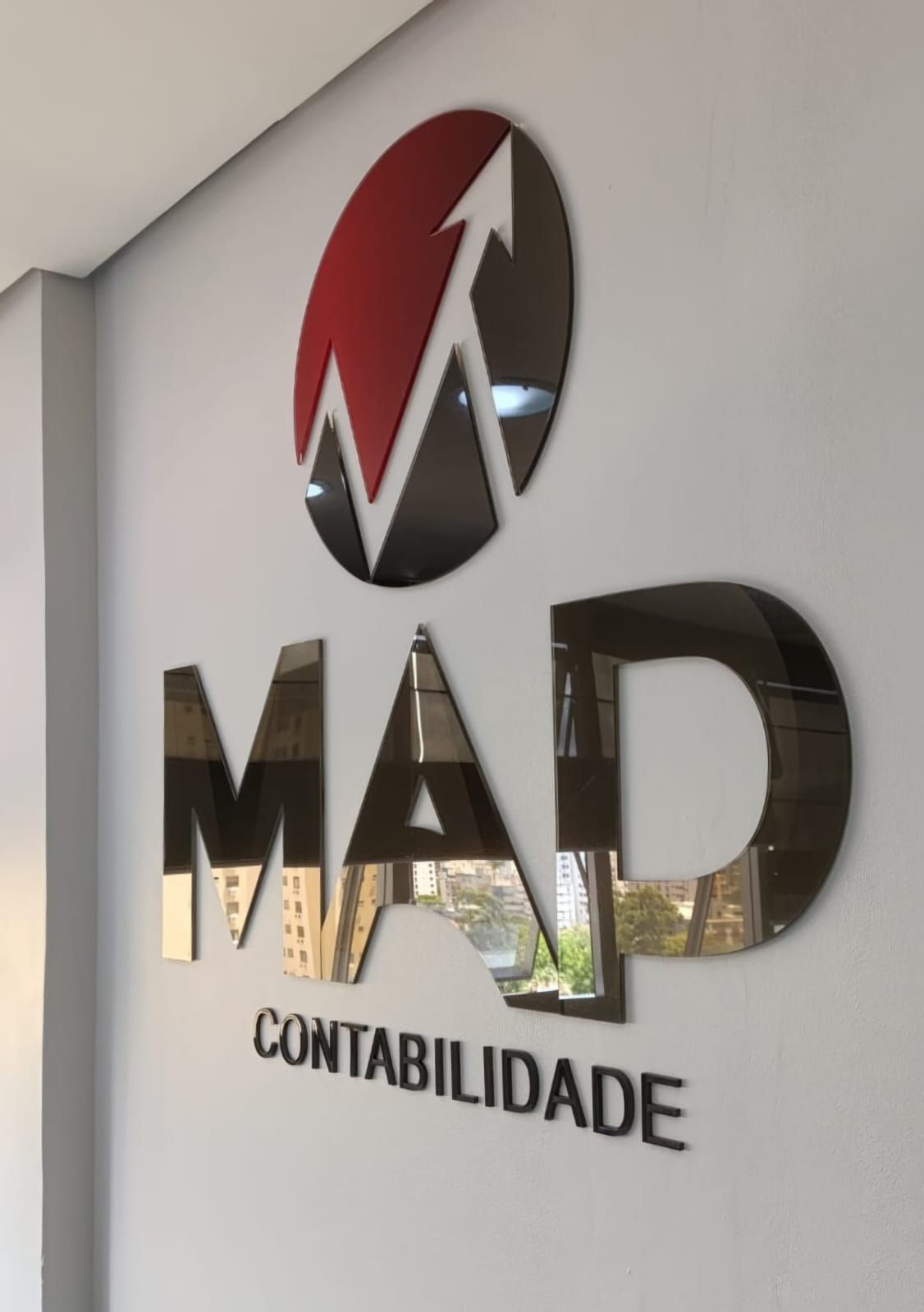 Letreiro em acrílico 10mm pintura automotiva