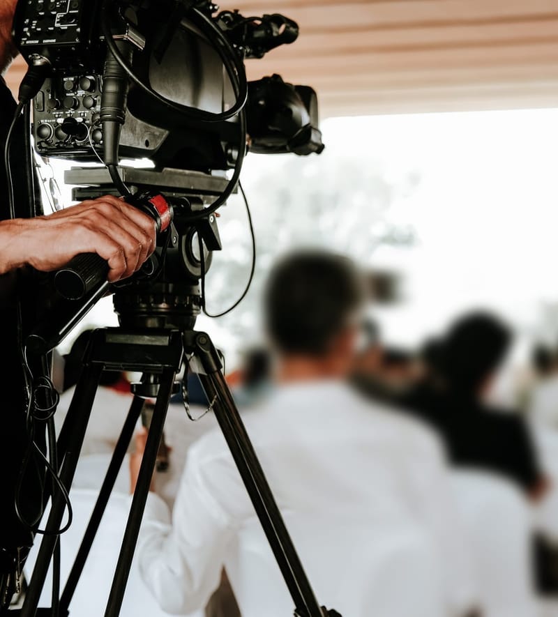 הופעות, כנסים, הרצאות והצגות