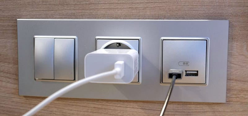 Mecanismos e Iluminación LED: