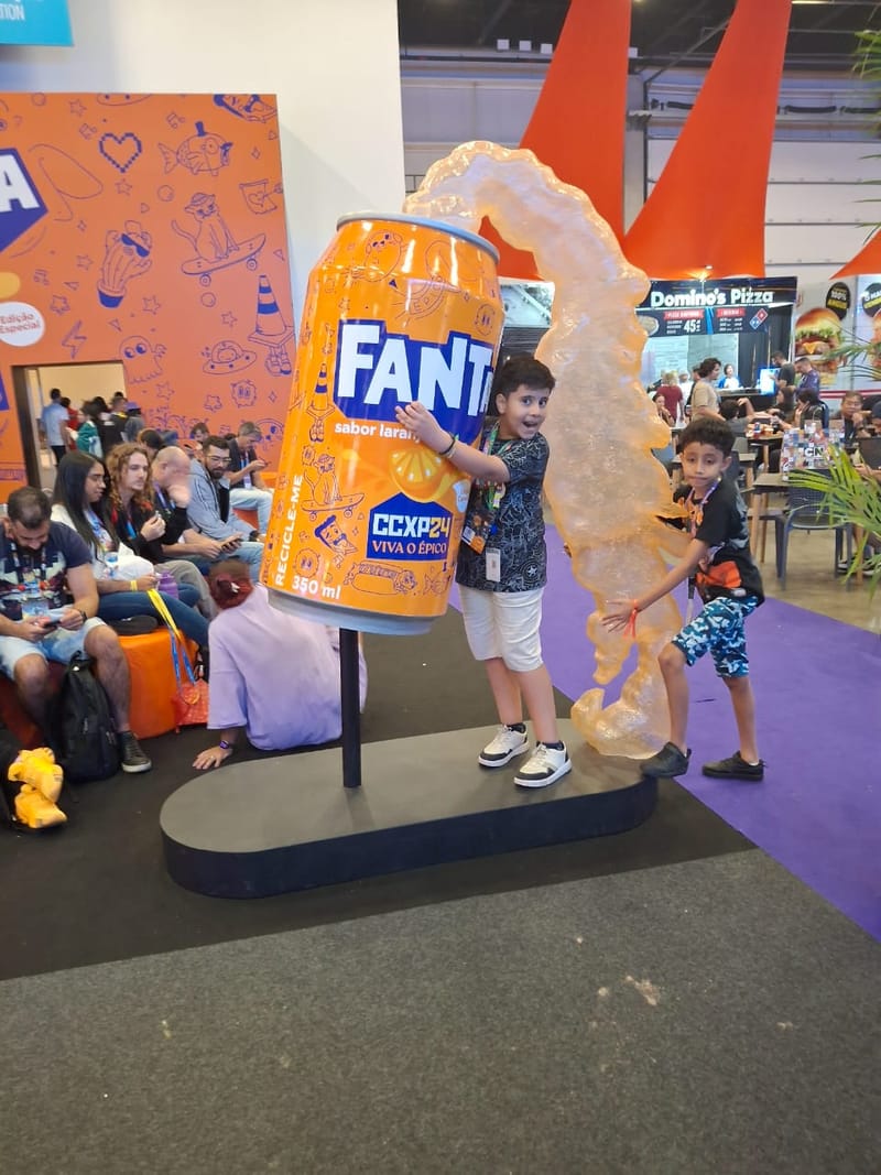 Cenografia praça de alimentação e pontos de hidratação