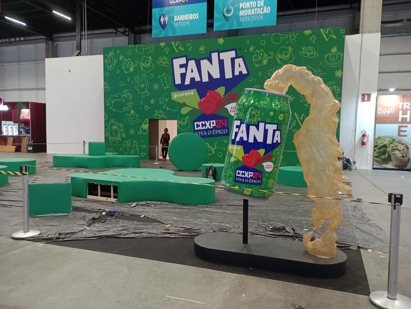 Cenografia praça de alimentação e pontos de hidratação