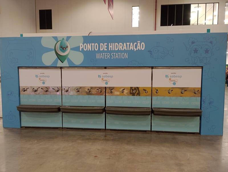 Cenografia praça de alimentação e pontos de hidratação