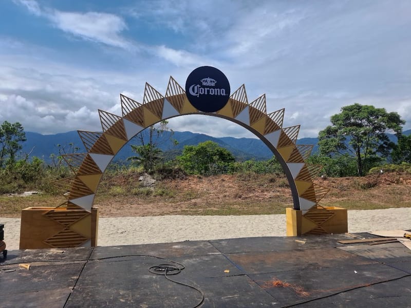 Reveillon da Baleia - Corona e Tanqueray