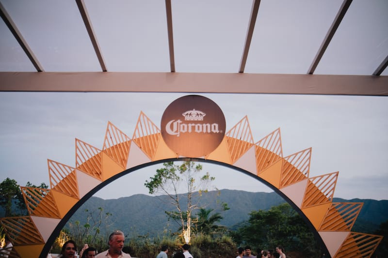 Reveillon da Baleia - Corona e Tanqueray