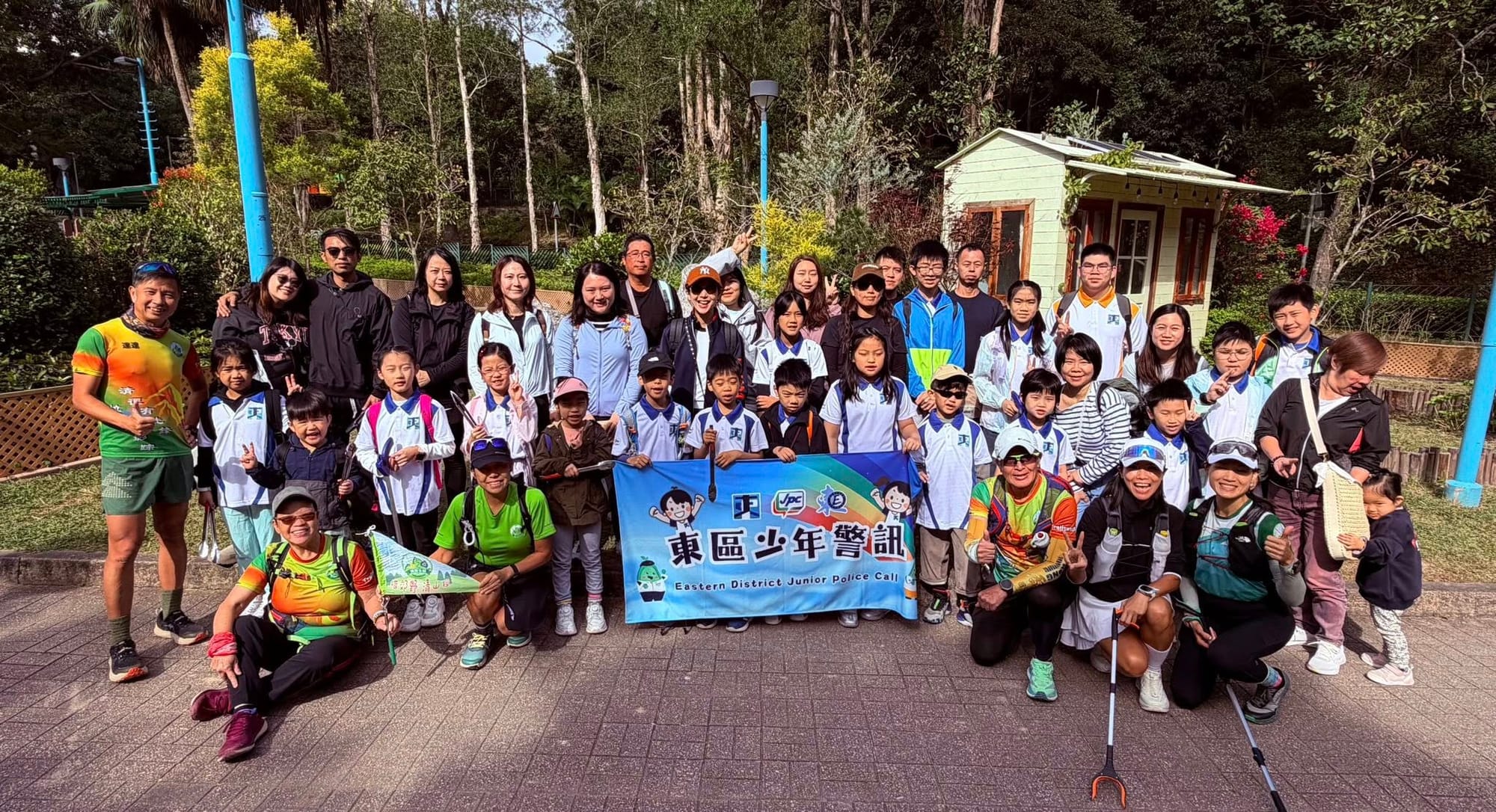 東區少年警訊與清徑先鋒機構合作清徑活動(23/11/2025)