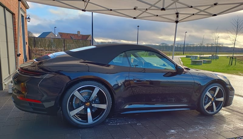 Porsche 911 Carrera Cabrio