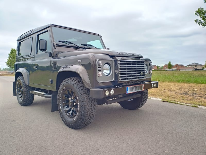 Land Rover Defender