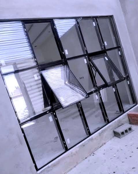 أفضل أنواع الزجاج للواجهات في الرياض – دليل عملي