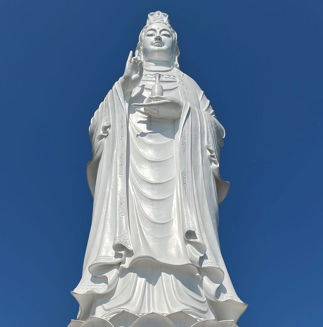 峴港靈應寺 （Linh Ung Pagoda)