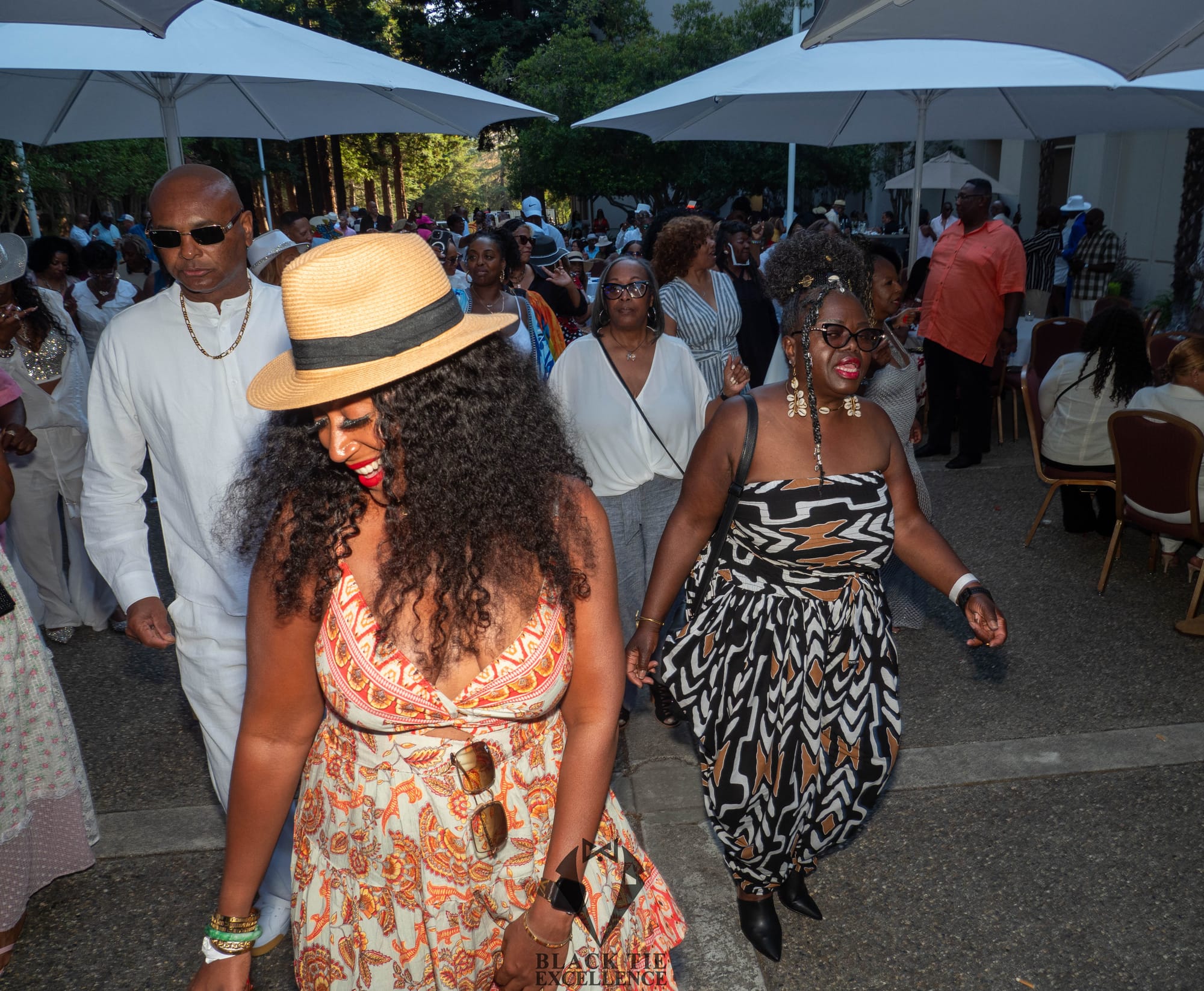 Choose Your Color Linen Party