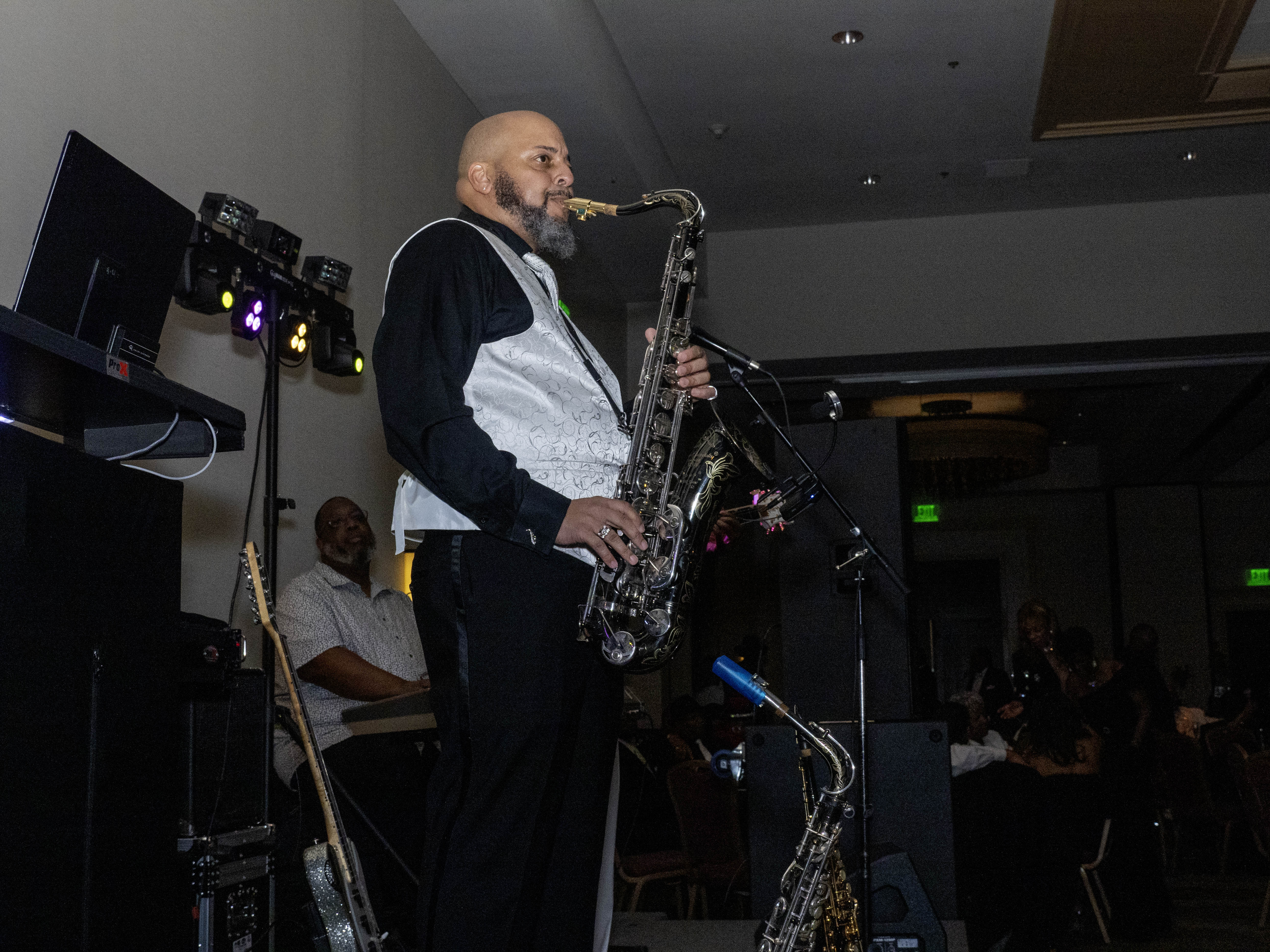 Asunto de corbata blanca