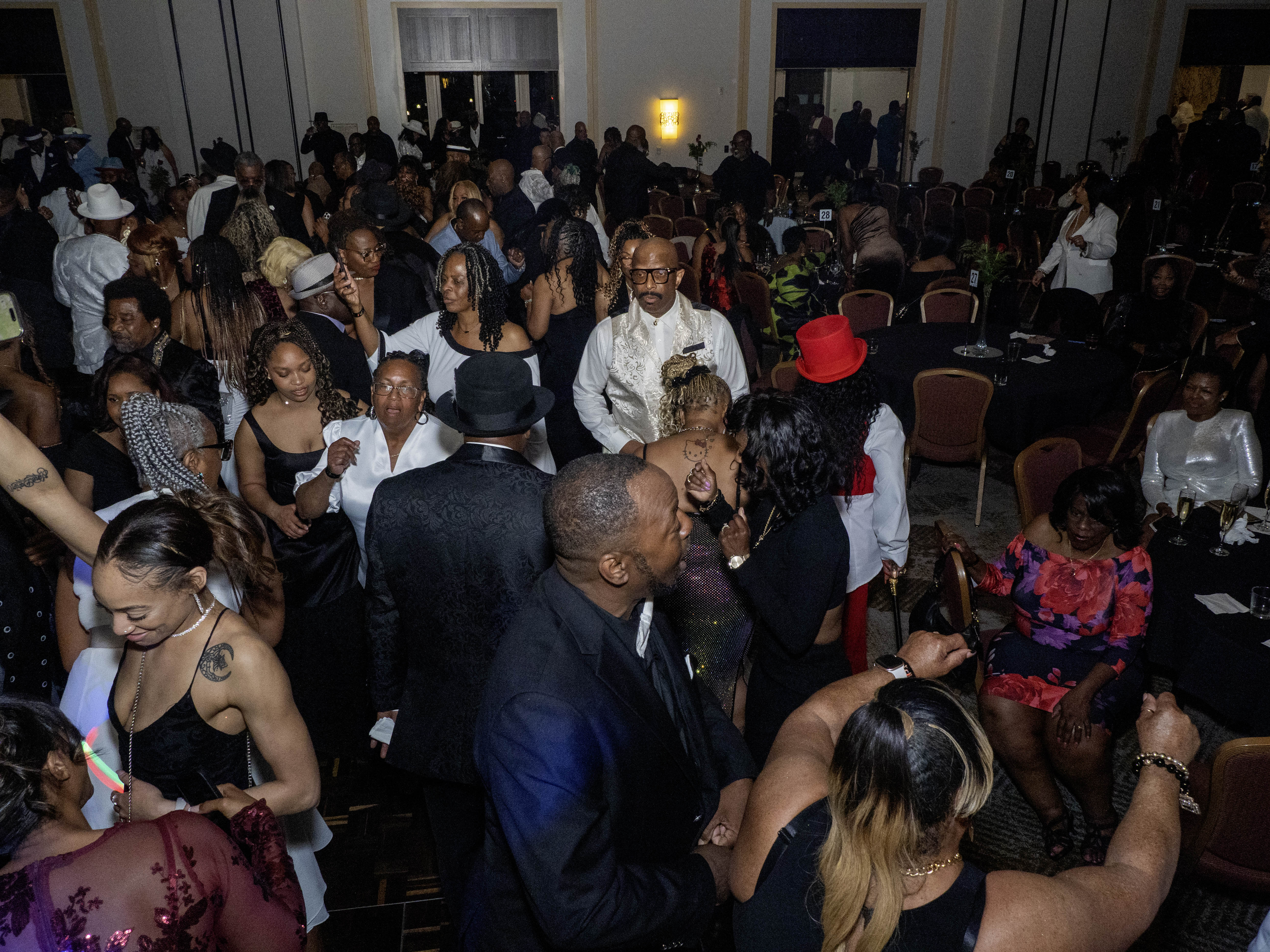 Asunto de corbata blanca