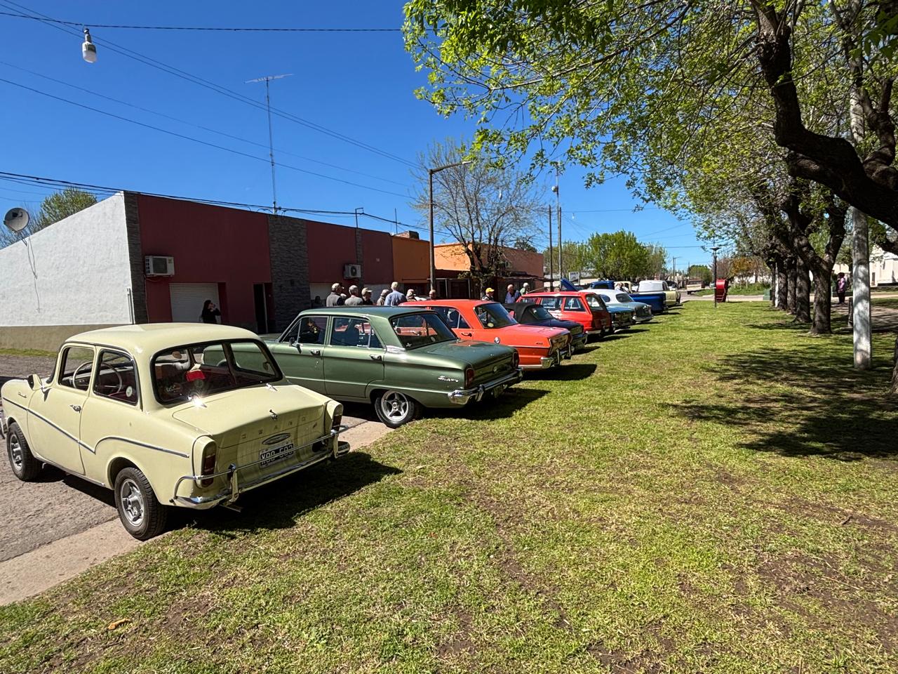 EXITOSA CARAVANA A CNEL MOM (Ptdo de Alberti).