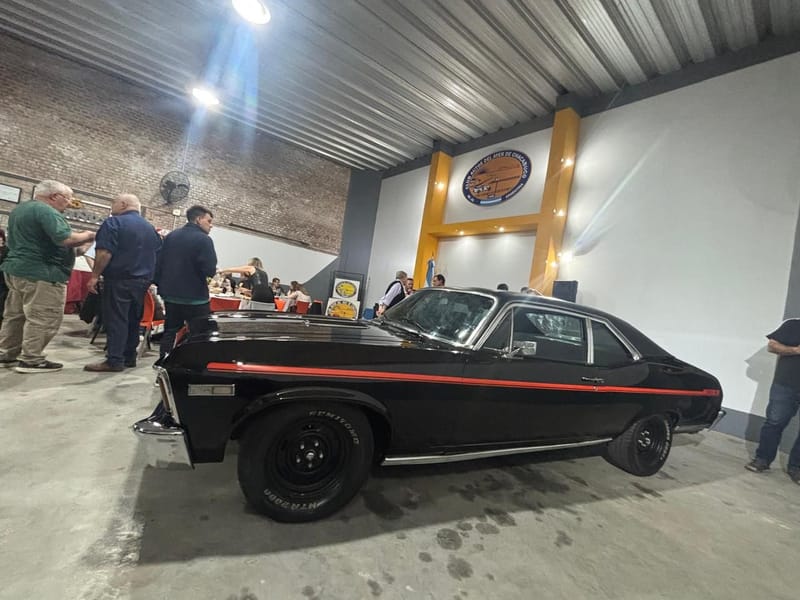Presentación Coupe Chevy propietario: Mario Vaninetti