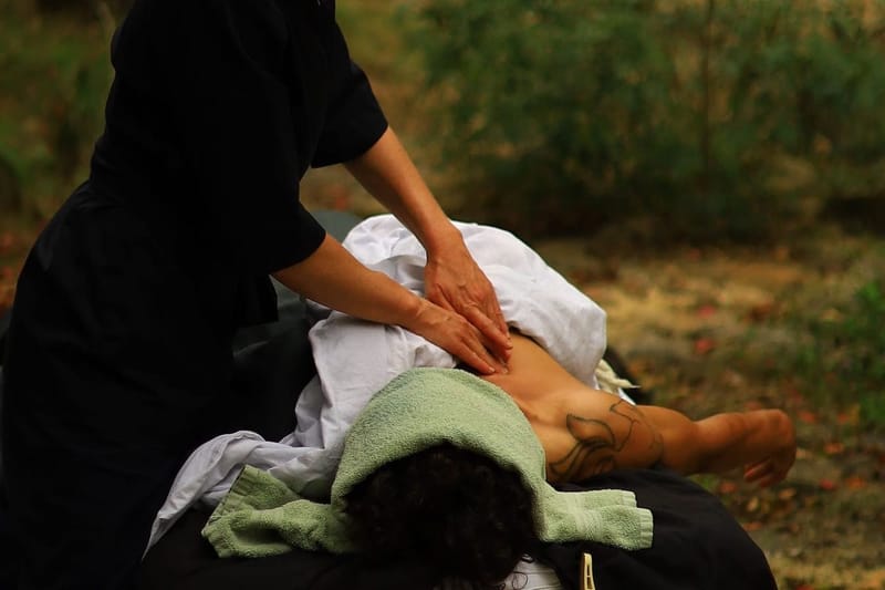 Massages thérapeutiques et Thaïlandais