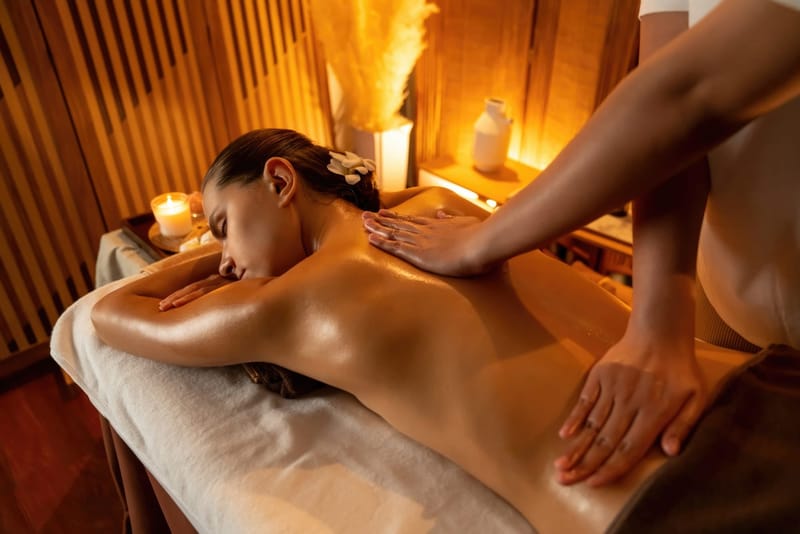 L’ABHYANGA   Massage Doux et Relaxant  , Zen par EXCELLENCE                                                               /    75  Euros Durée 1h00 ou   90 Euros  durée 1h30