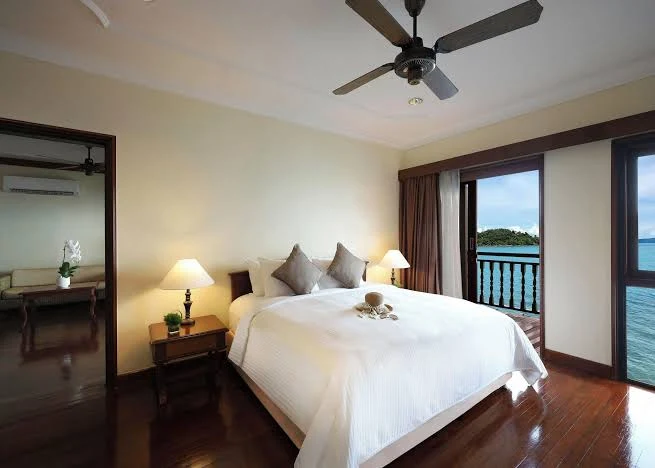 BEACH SERENITY ESCAPE