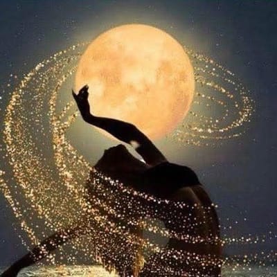 LUNA PIENA: 10 RITUALI DA FARE IN CASA