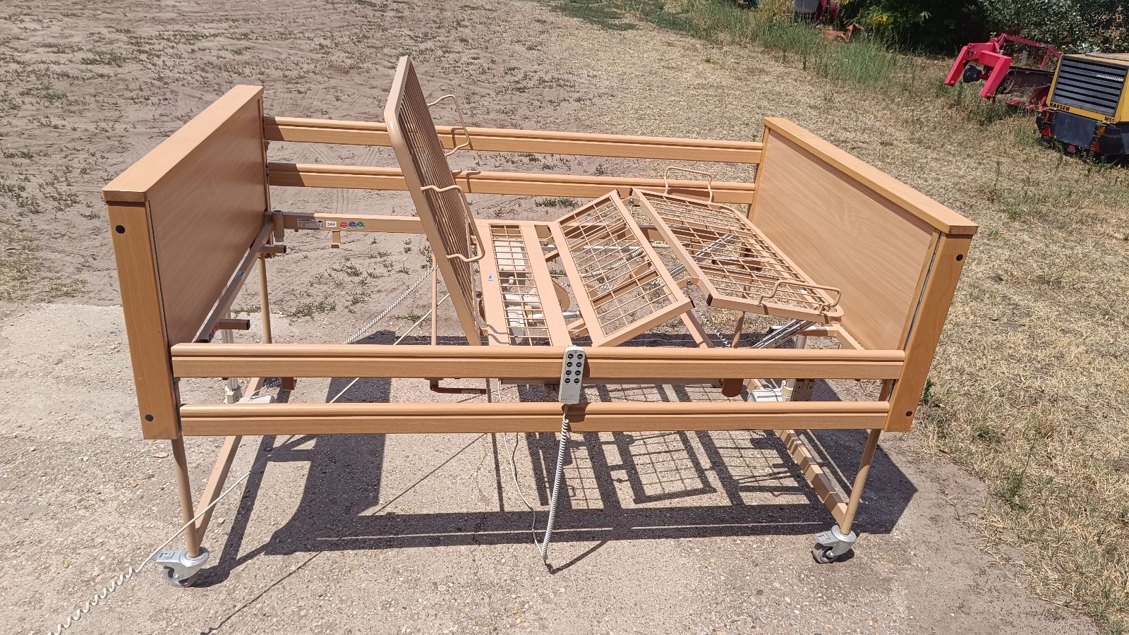 Nagy teherbírású Burmeier Gigant Elektromos betegágy - 3 funkciós - 120x200cm