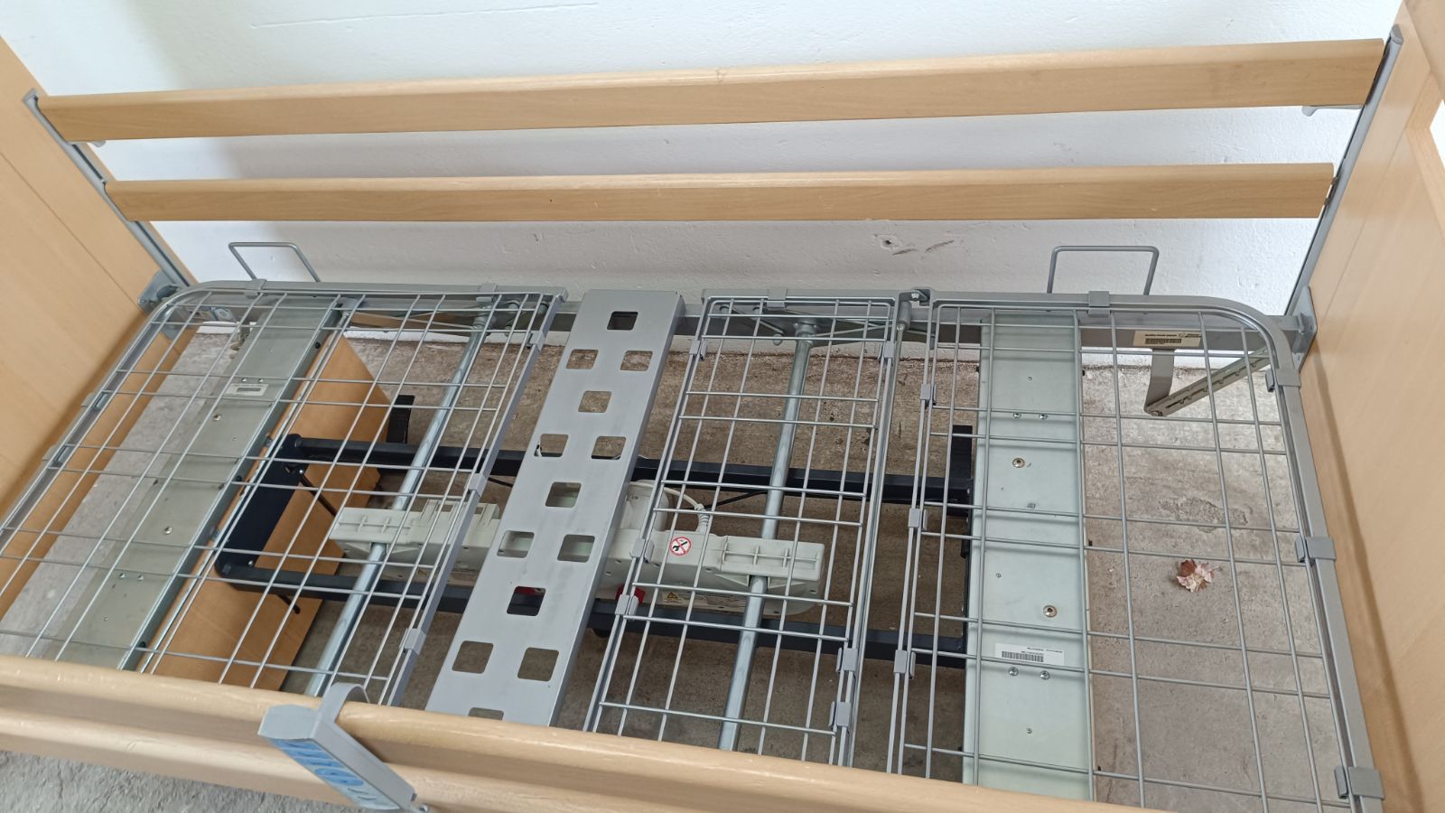 Modern Elektromos betegágy - 5 funkciós Kód: 2.