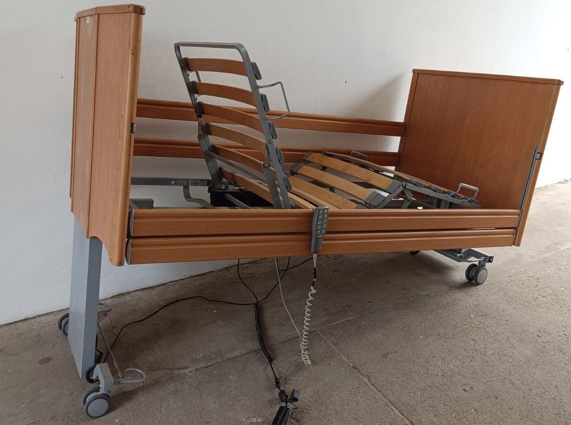 Modern Ancona Elektromos betegágy + Kapaszkodó - 5 funkciós Kód: 13.