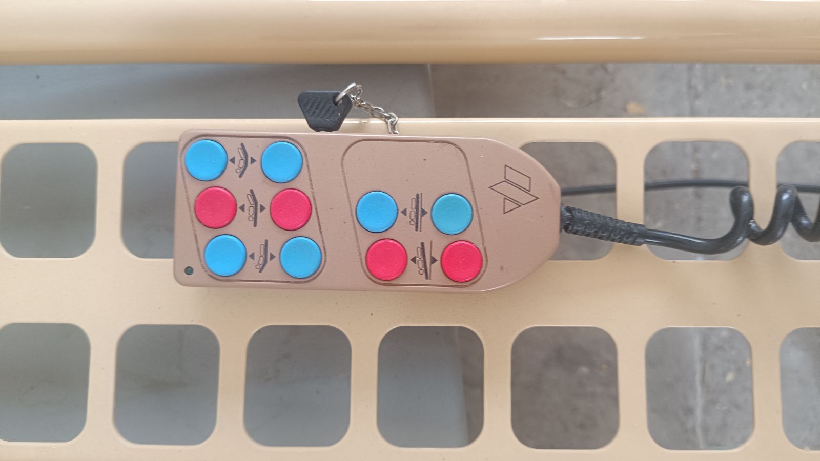 Elektromos betegágy - 5 funkciós - oldalrácsokkal Kód: 8.