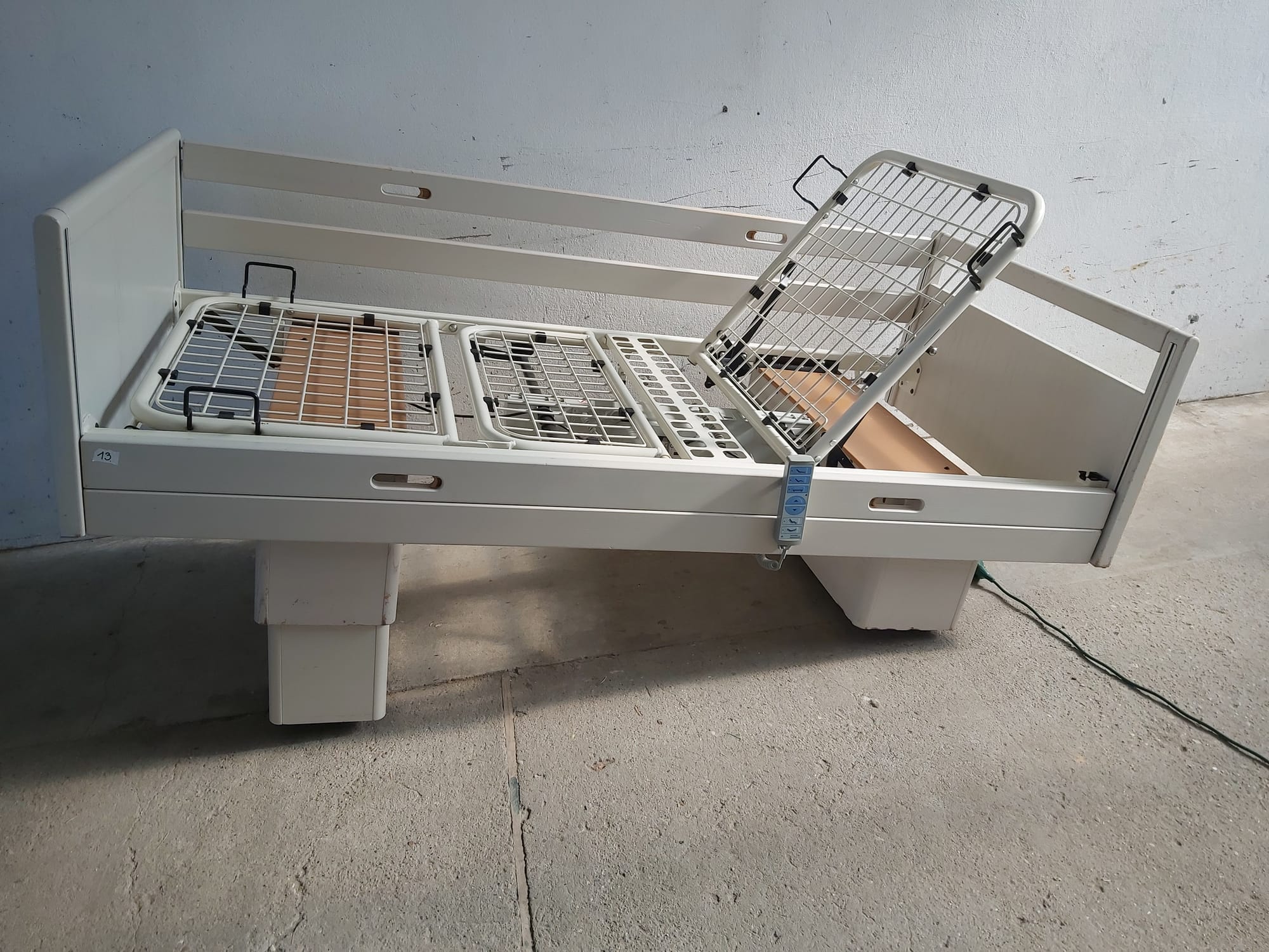 Elektromos betegágy - 5 funkciós - Kód: 15.