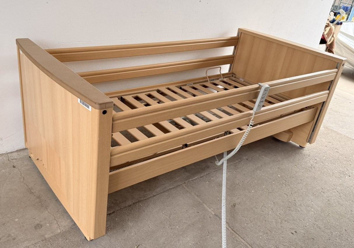 Burmeier Royal modern Elektromos betegágy + Matrac - 4 funkciós Kód: 16.