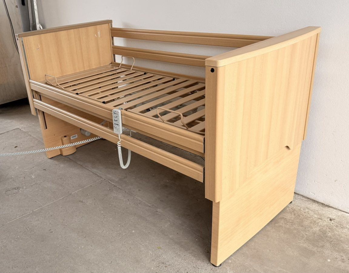 Burmeier Royal modern Elektromos betegágy + Matrac - 4 funkciós Kód: 16.