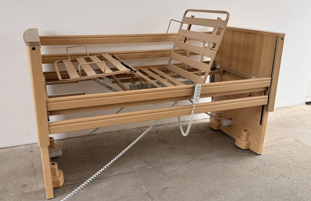 Burmeier Royal modern Elektromos betegágy + Matrac - 4 funkciós Kód: 16.