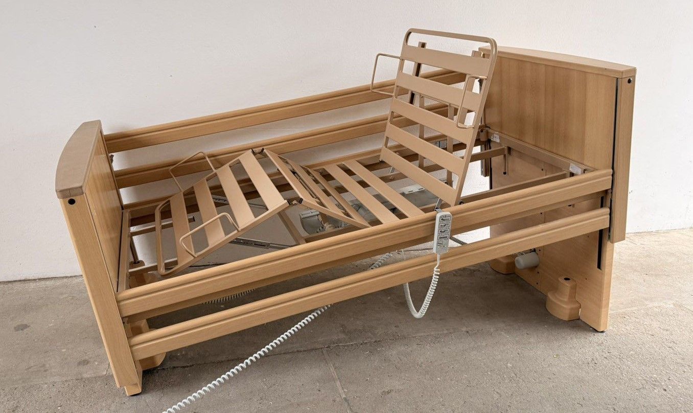 Burmeier Royal modern Elektromos betegágy + Matrac - 4 funkciós Kód: 16.