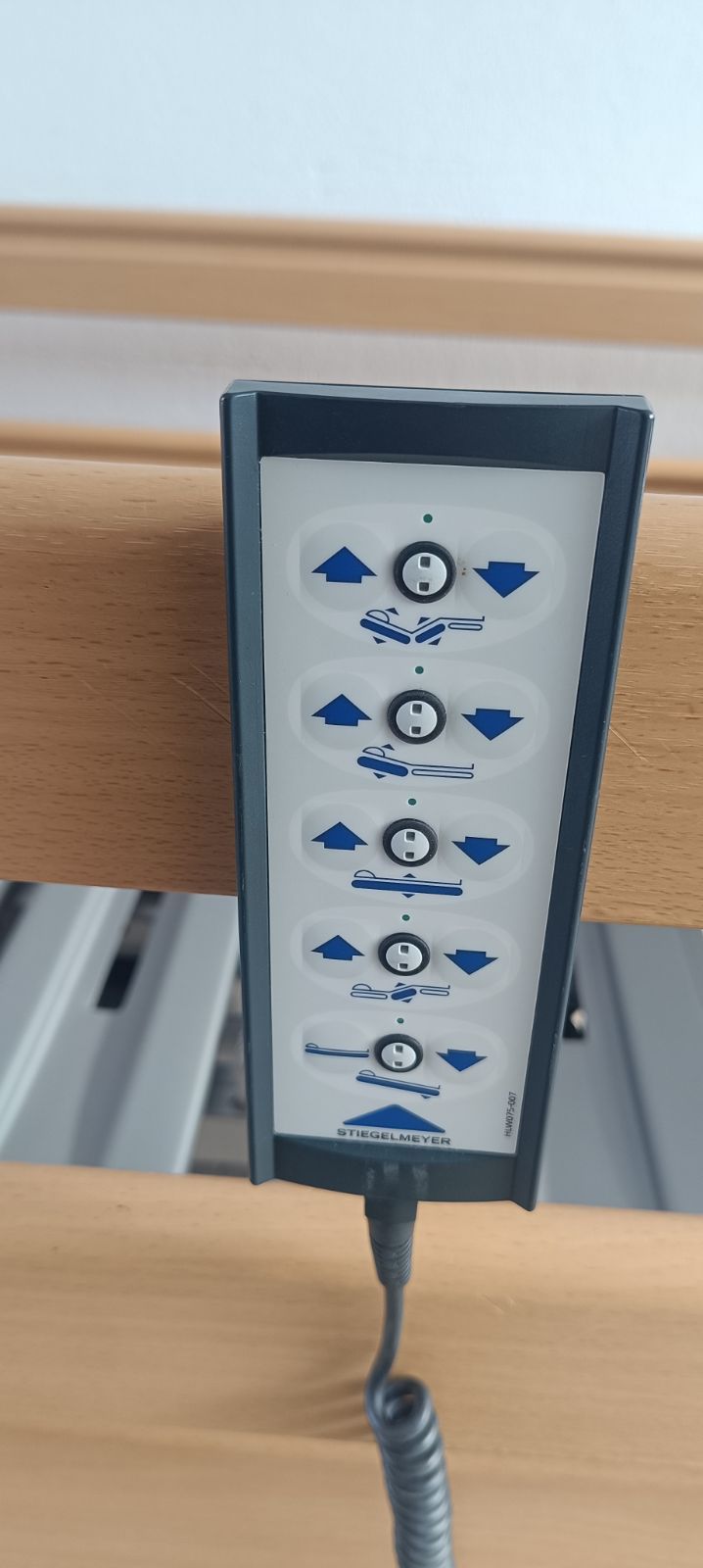 Stiegelmeier Elvido modern Elektromos betegágy + Matrac - 4 funkciós Kód: 17.