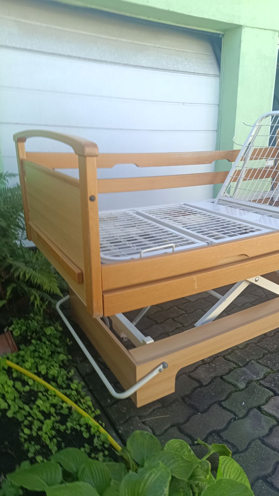 Elektromos betegágy - 3 funkciós - oldalrácsokkal Kód: 9