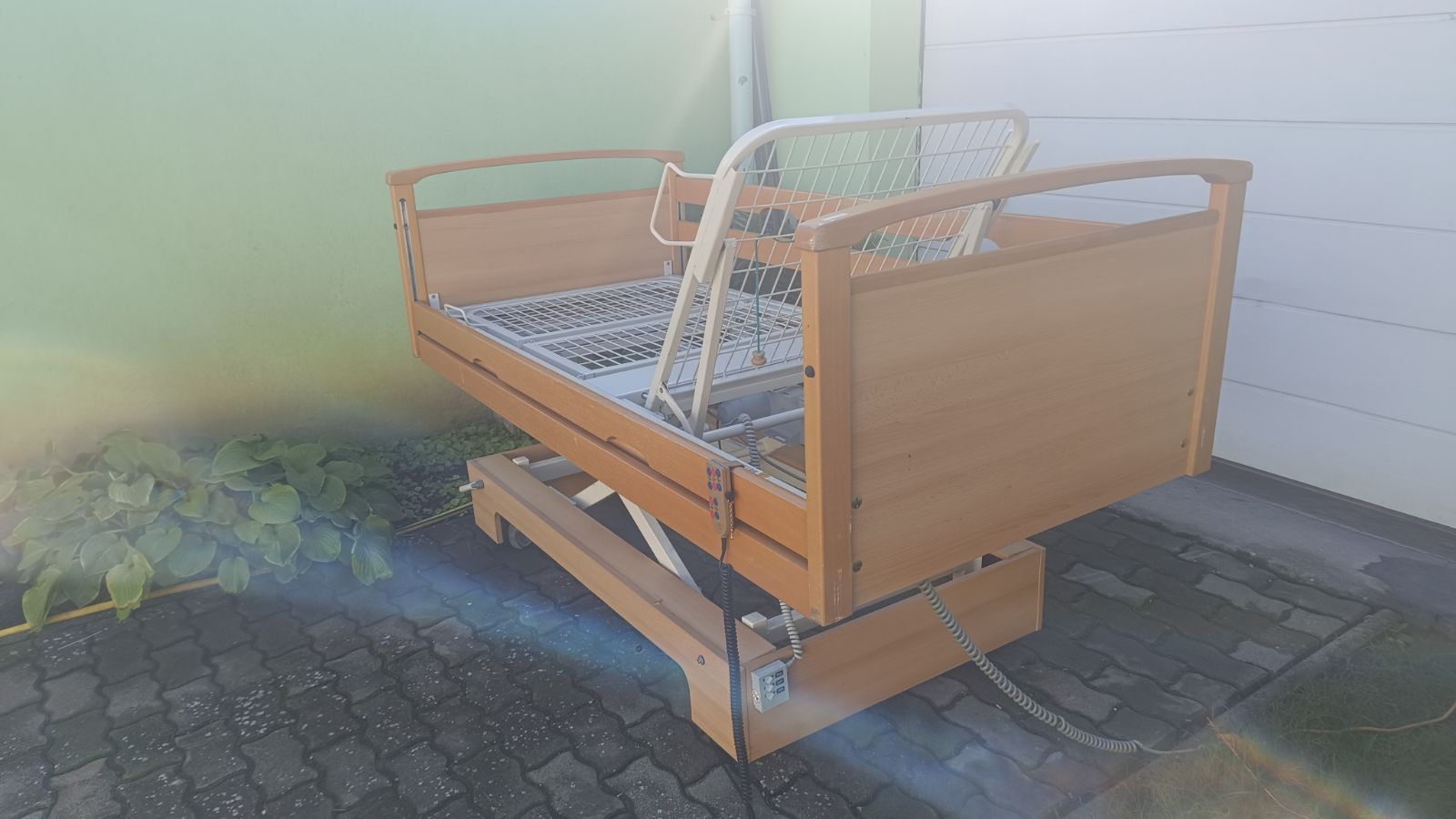 Elektromos betegágy - 3 funkciós - oldalrácsokkal Kód: 9