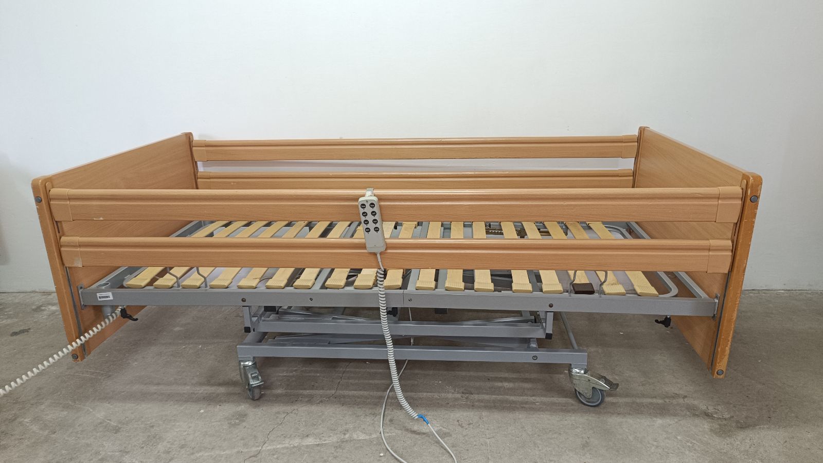 Elektromos betegágy - 3 funkciós - Szétszedhető Kód: 10.
