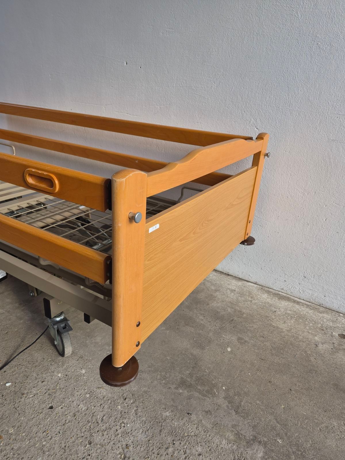 Elektromos betegágy - 3 funkciós - Kód: 18.