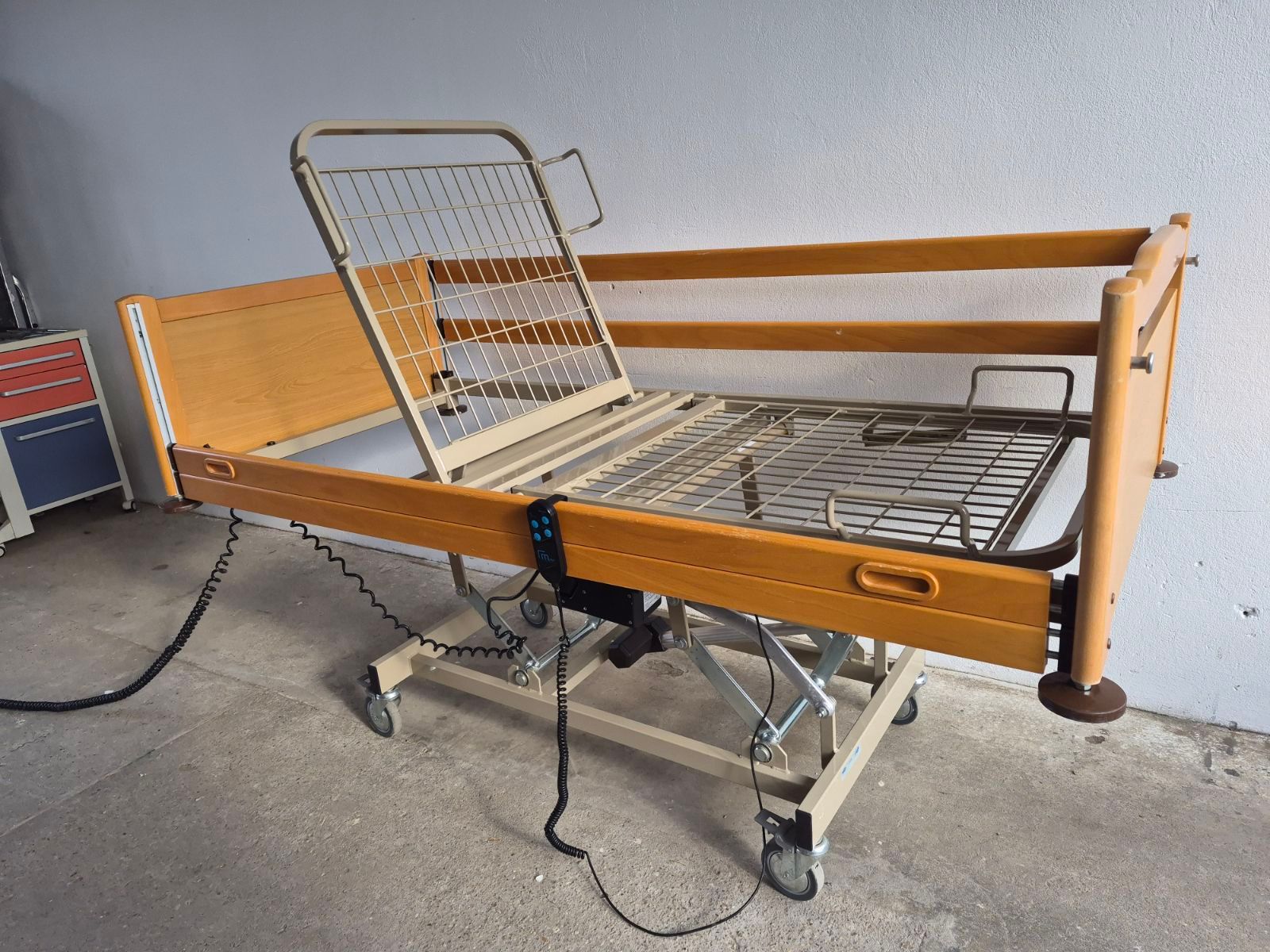 Elektromos betegágy - 3 funkciós - Kód: 18.