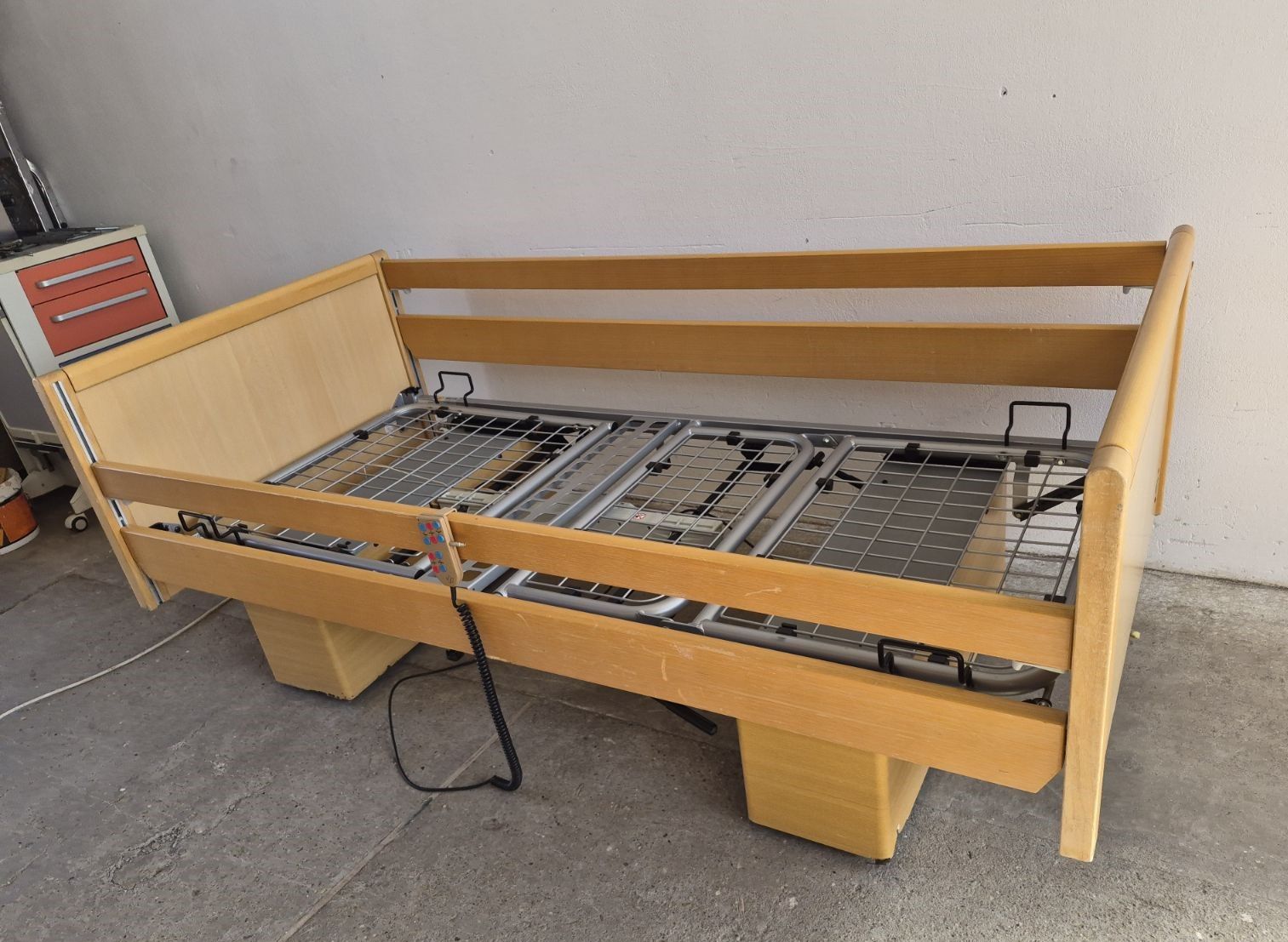 Elektromos betegágy - 3 funkciós - Kód: 8.