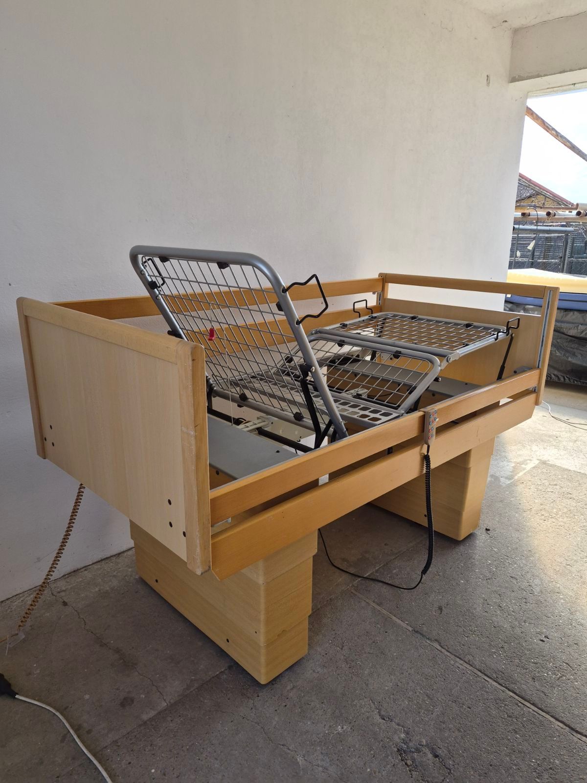 Elektromos betegágy - 3 funkciós - Kód: 8.